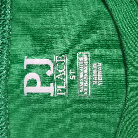 St. Patrick's Day pajamas 5T - Picture 3 of 5